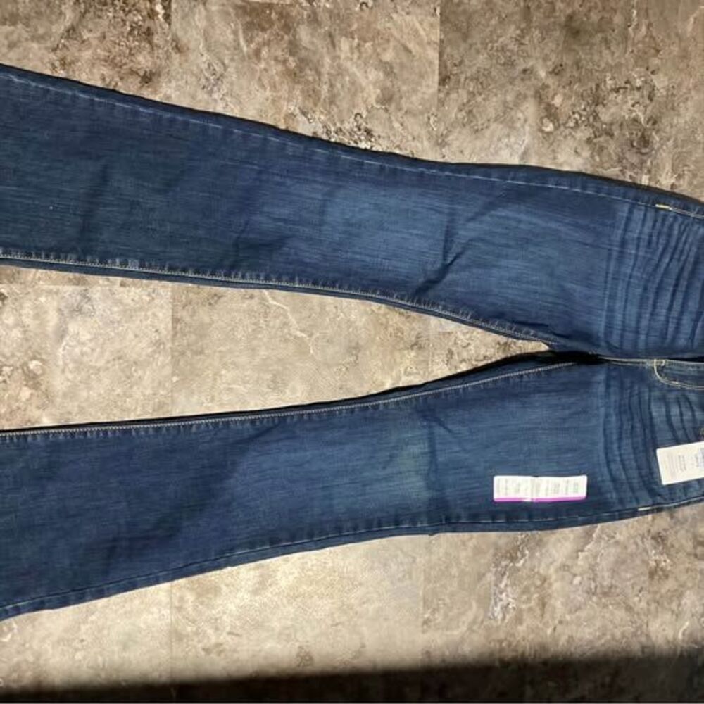 Brand new Levi jeans - Picture 3 of 3